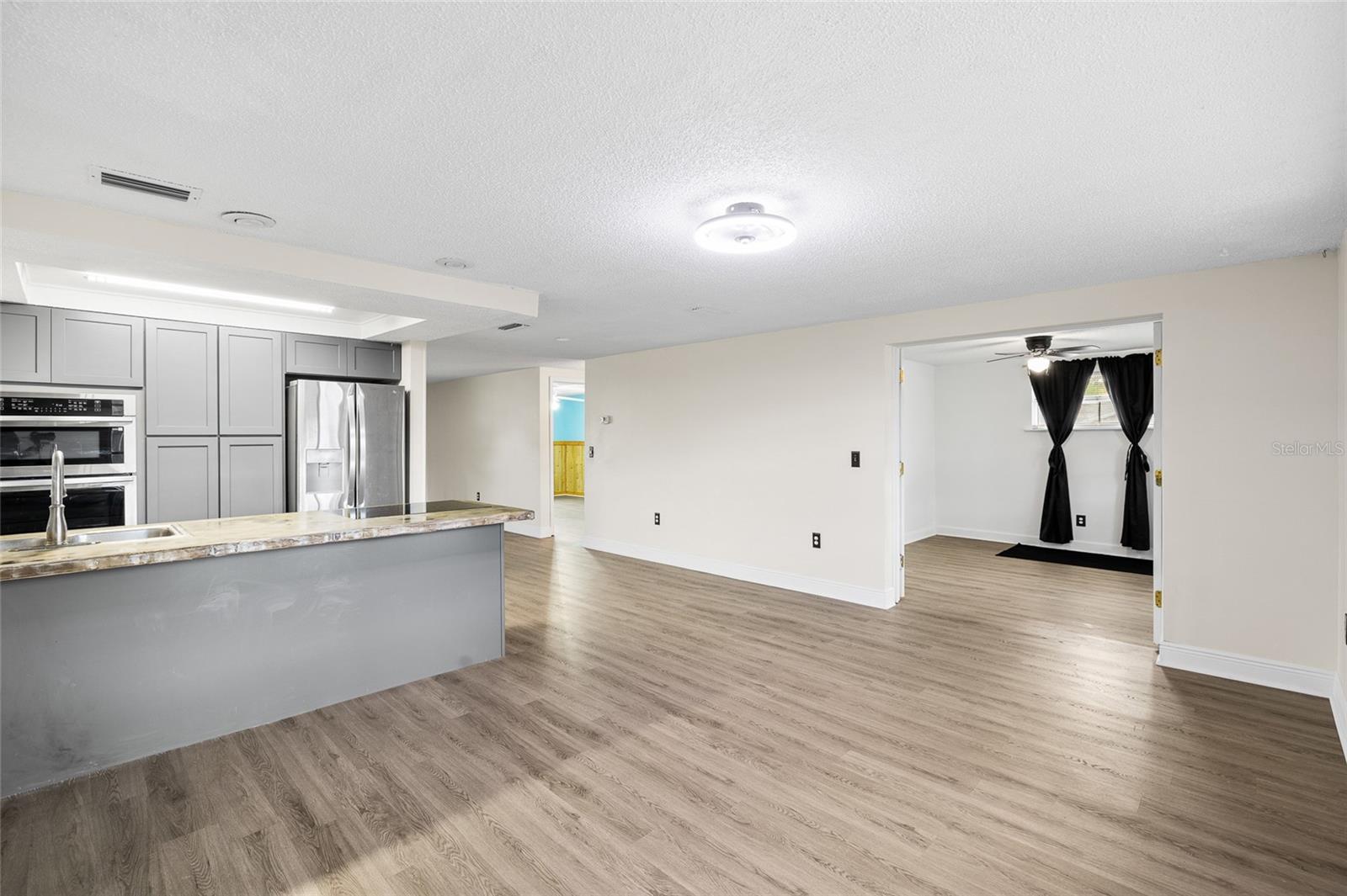 TANGLEWOOD TERR UNIT 3 - Residential