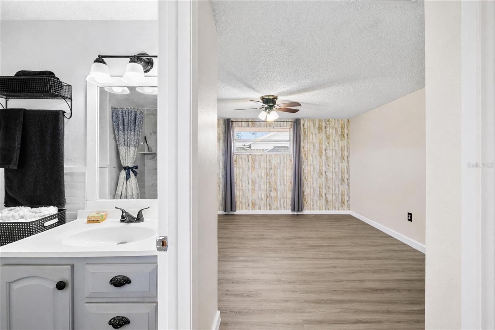 TANGLEWOOD TERR UNIT 3 - Residential