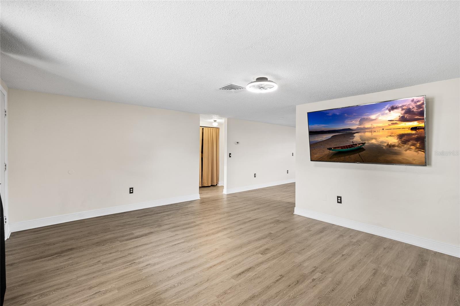 TANGLEWOOD TERR UNIT 3 - Residential