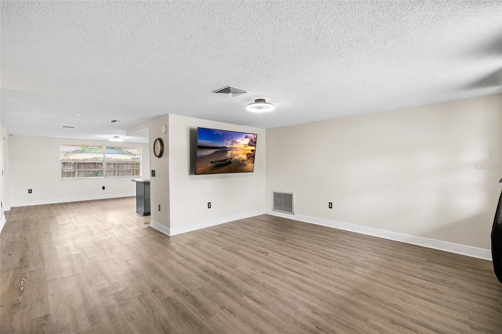 TANGLEWOOD TERR UNIT 3 - Residential