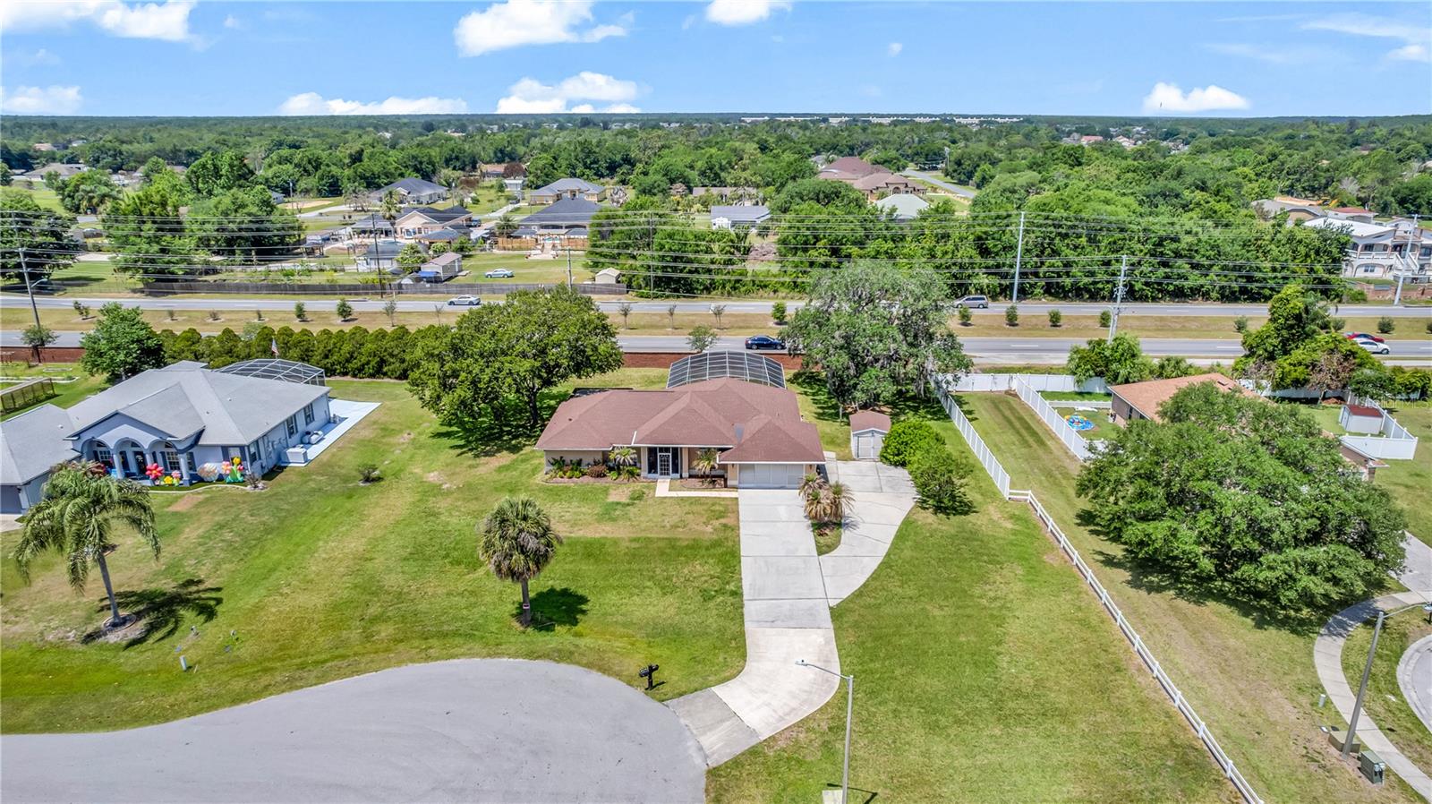 2800 WOODSMERE COURT