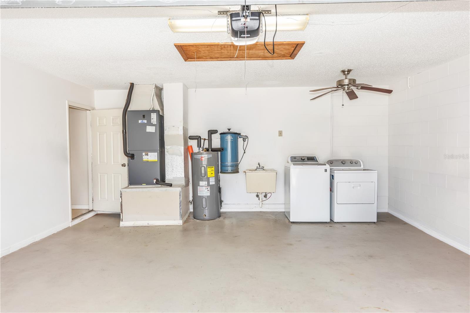 PLEASANT HILL LAKES UNIT 9 - Residential