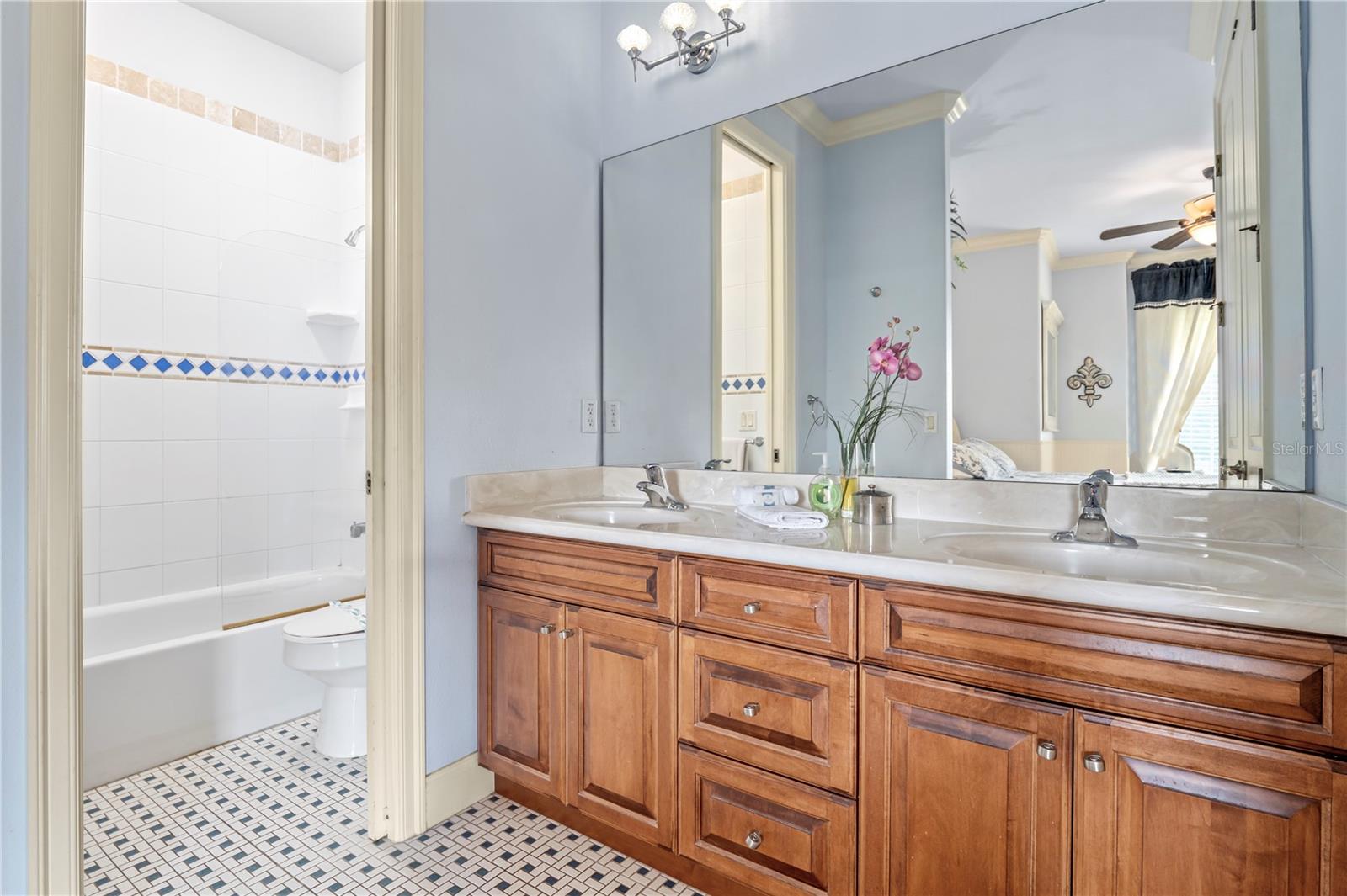 FORMOSA GARDENS UNIT 2 - Residential