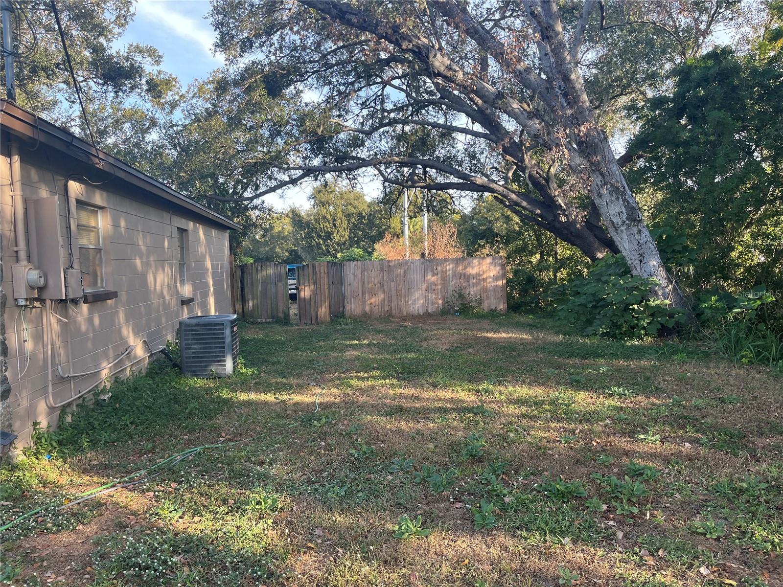 BYARS RIVERVIEW ACRES REV - Residential