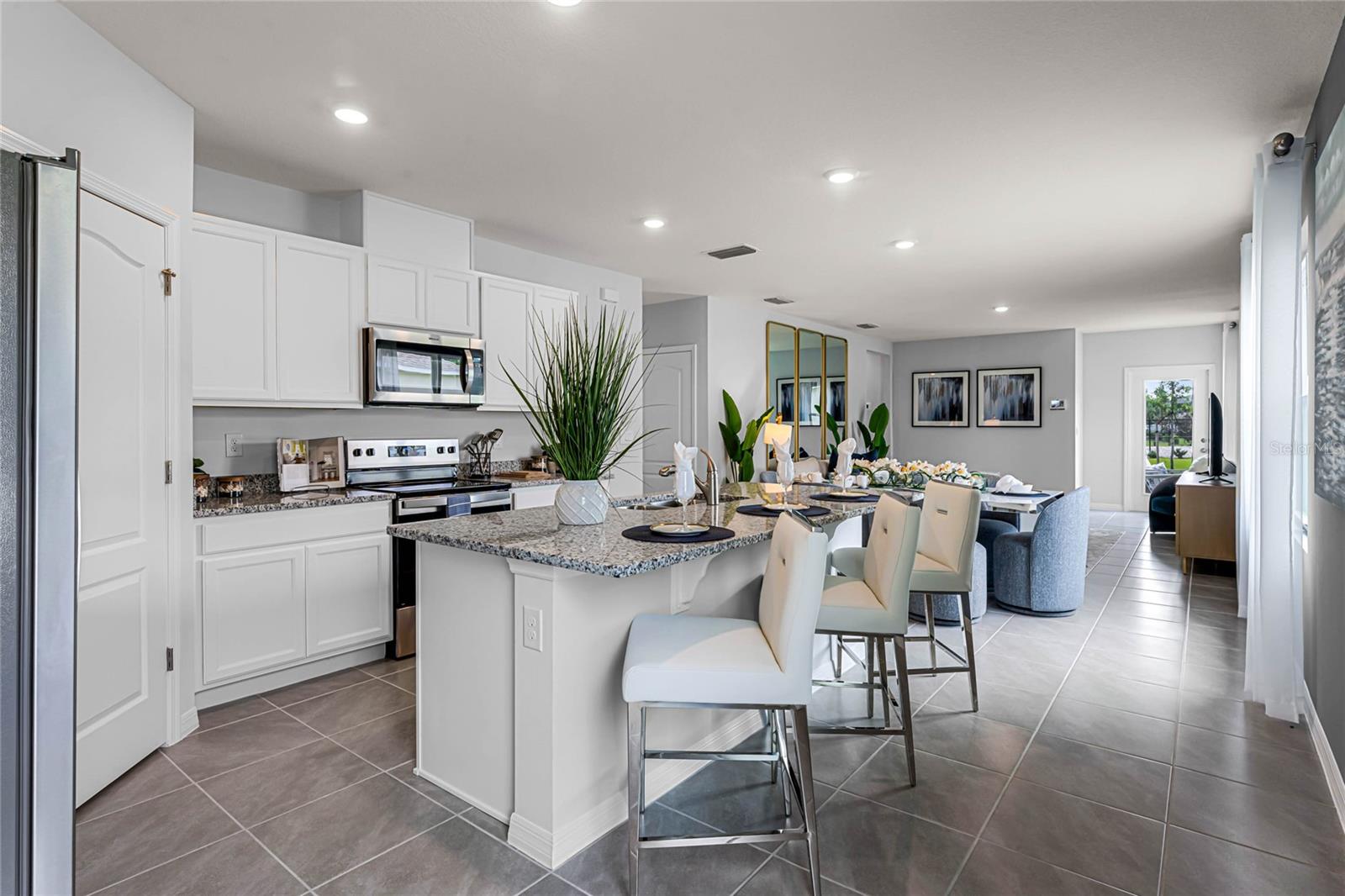 2858 HOUSE FINCH ROAD