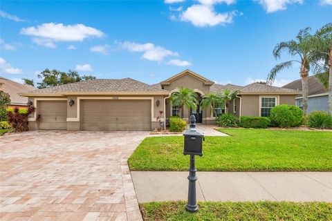 A home in LAKELAND