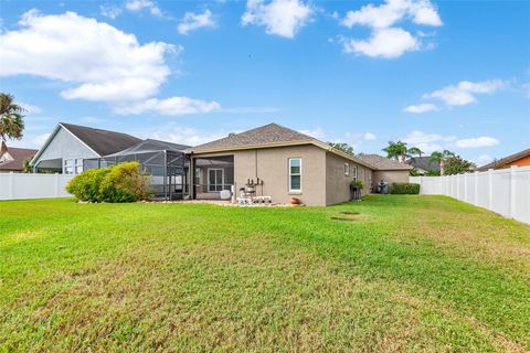 A home in LAKELAND