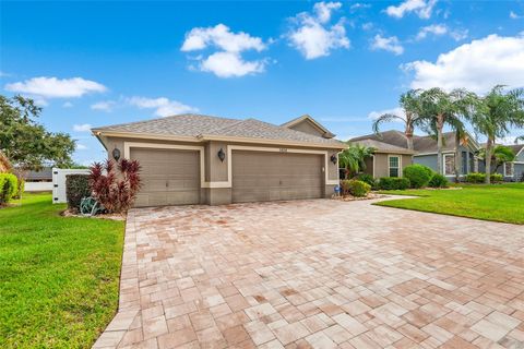 A home in LAKELAND