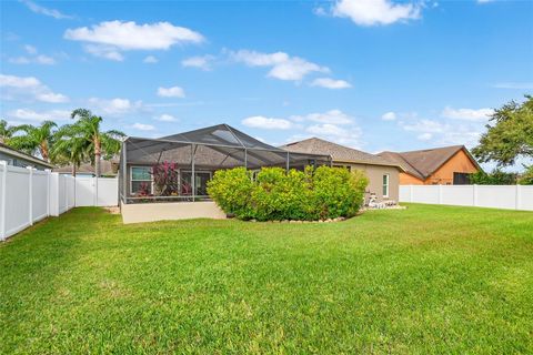 A home in LAKELAND