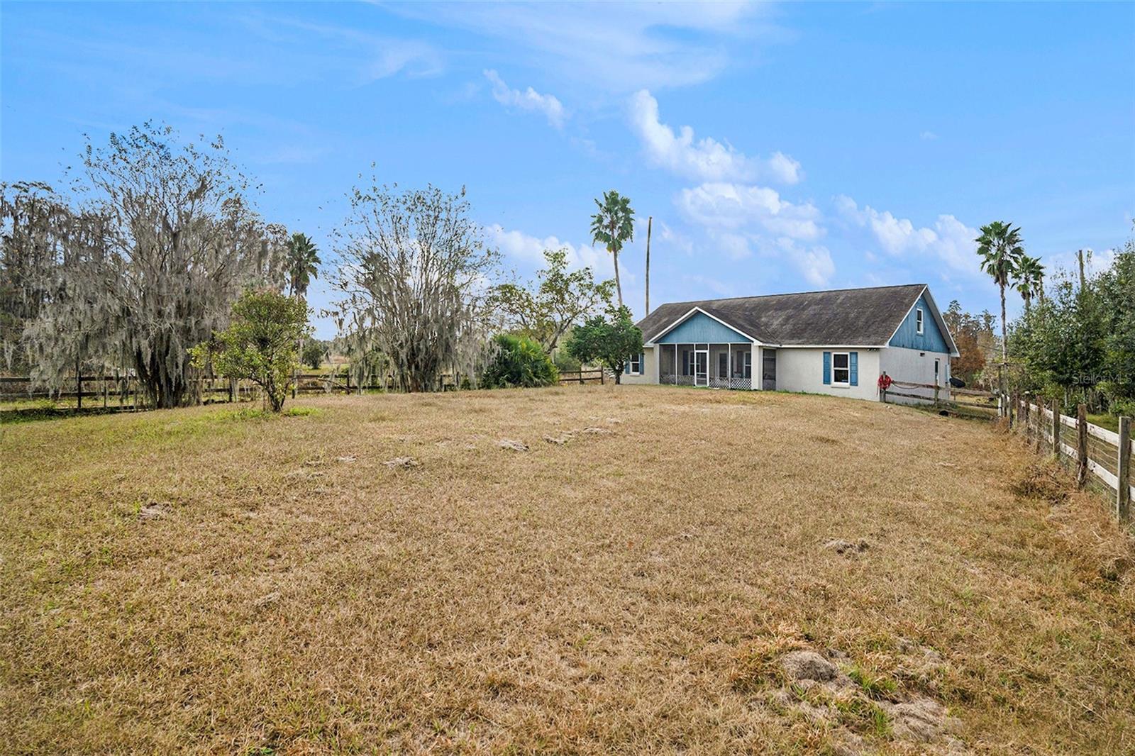 RENDER PLACE - Residential