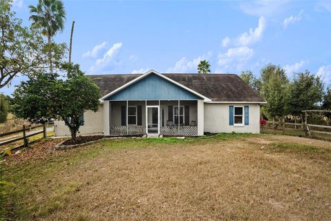 Photo of 7309 Quail Meadow Road, Plant City, FL 33565 (MLS # TB8450889)