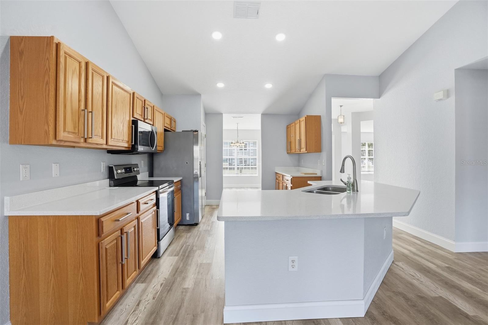 SPRING HILL - Residential