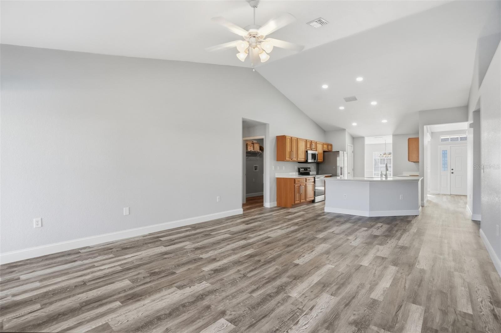 SPRING HILL - Residential