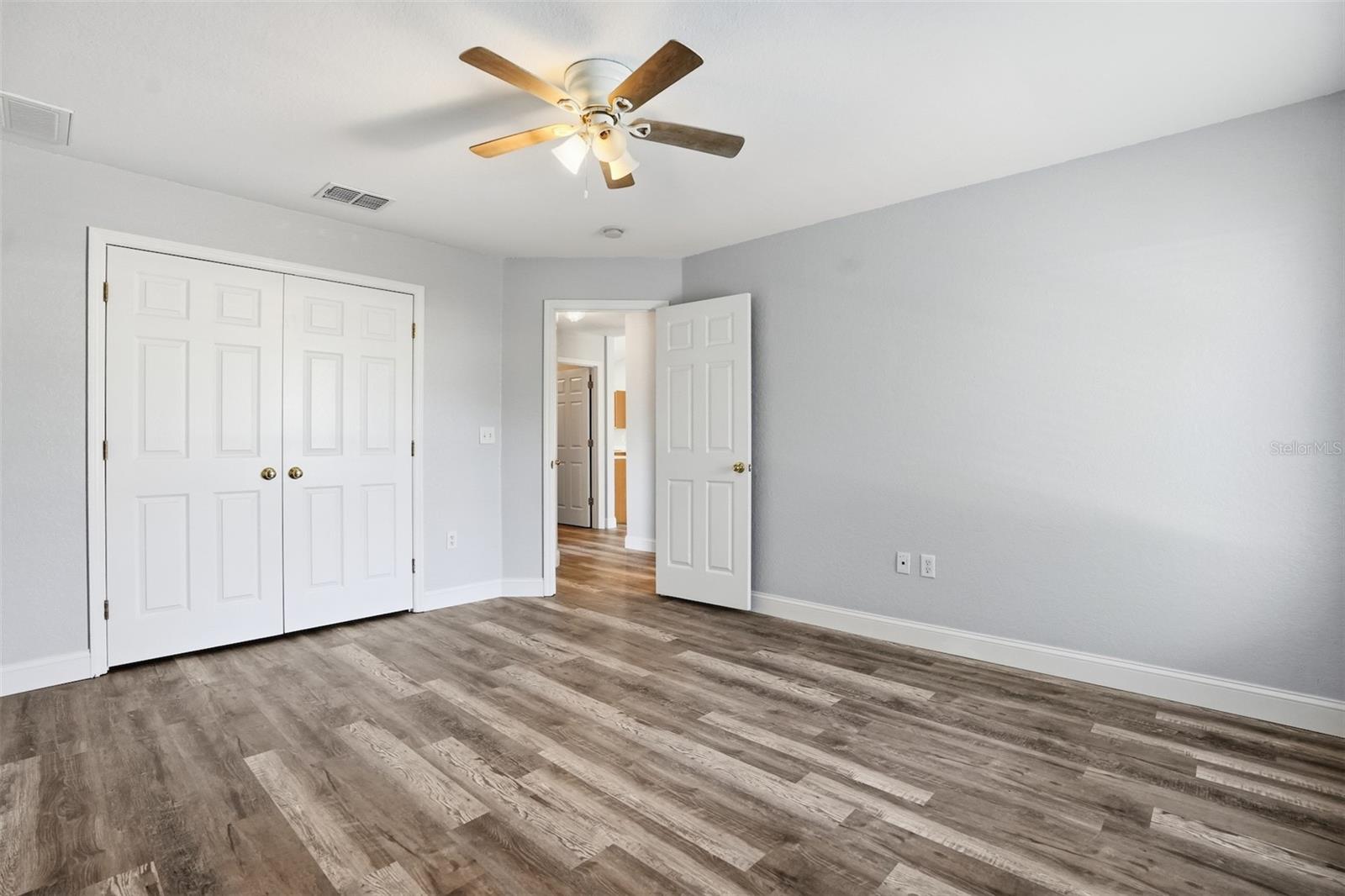 SPRING HILL - Residential