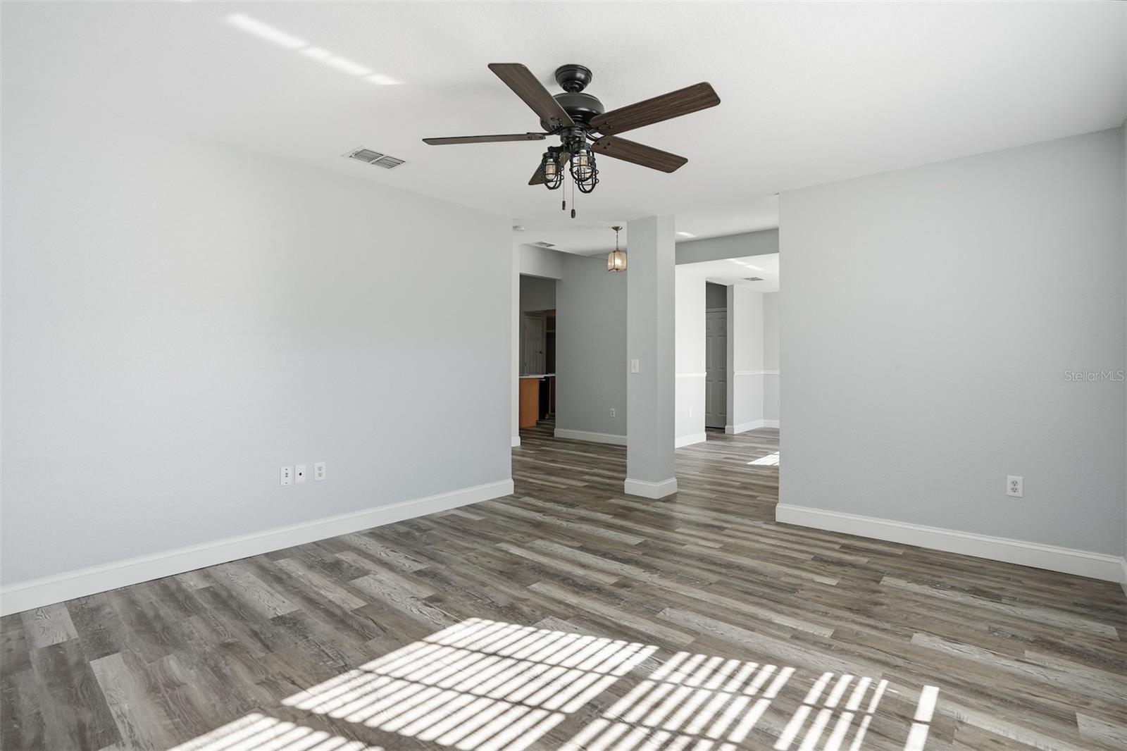 SPRING HILL - Residential