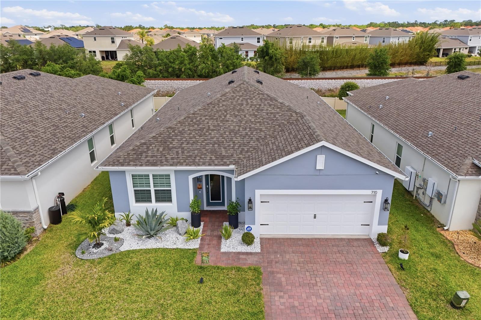 710 CAMPO LANE