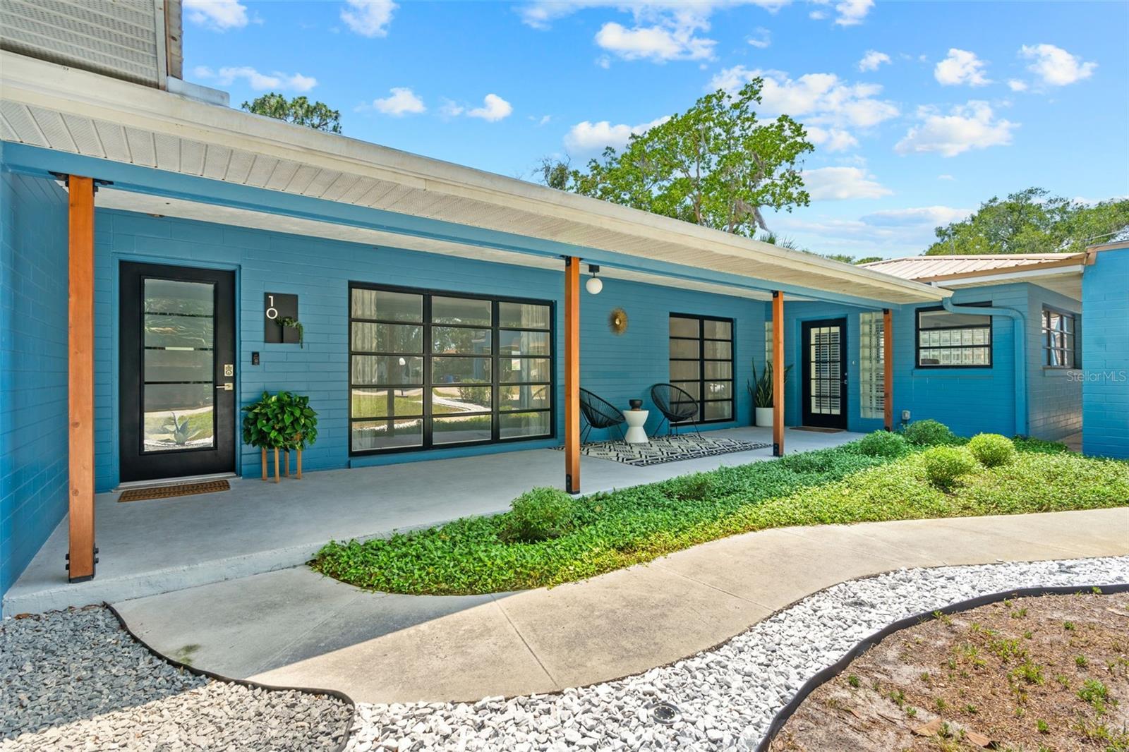 10 MADERA ROAD