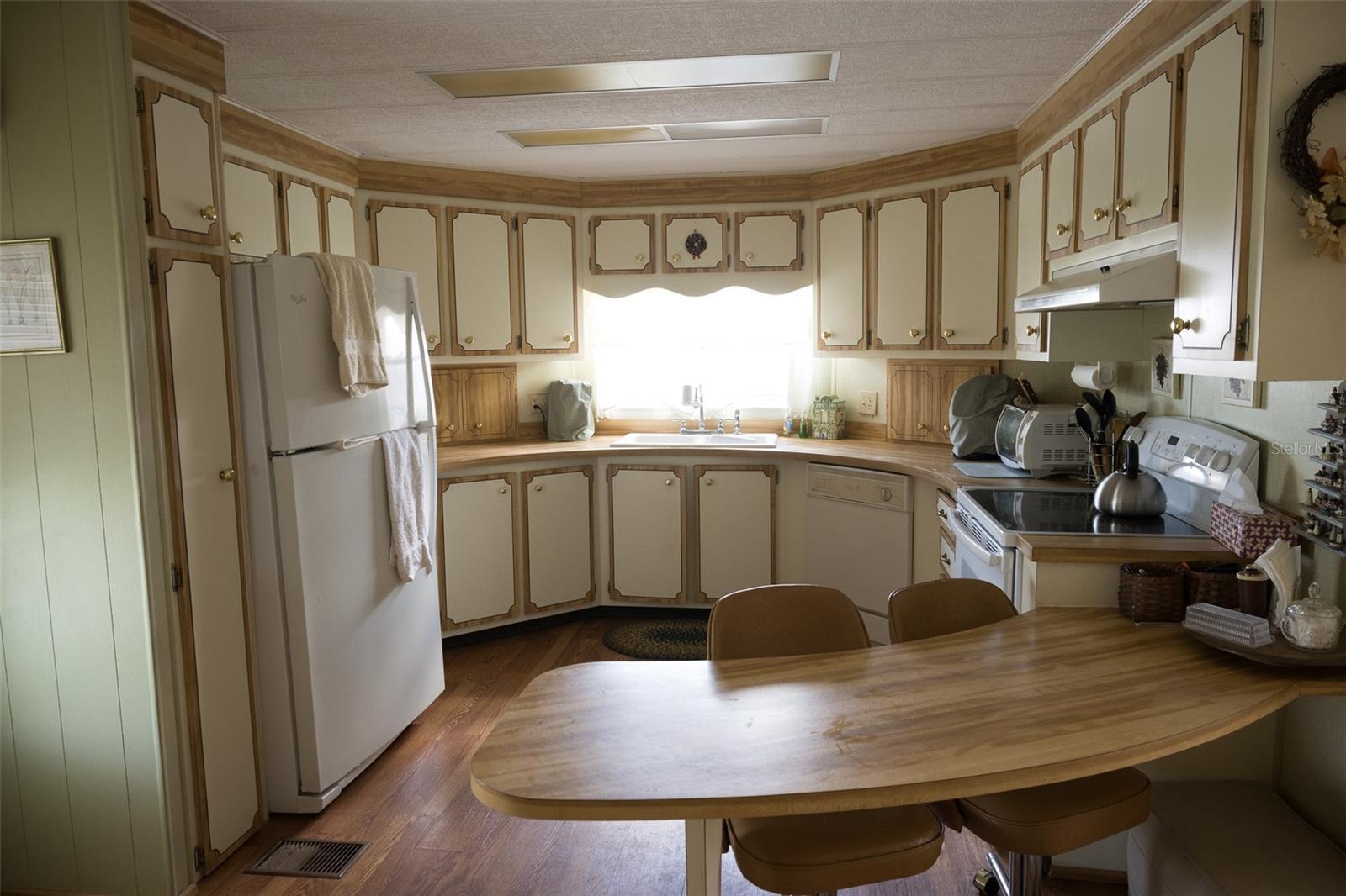 LA CASA MHP CO-OP - Residential