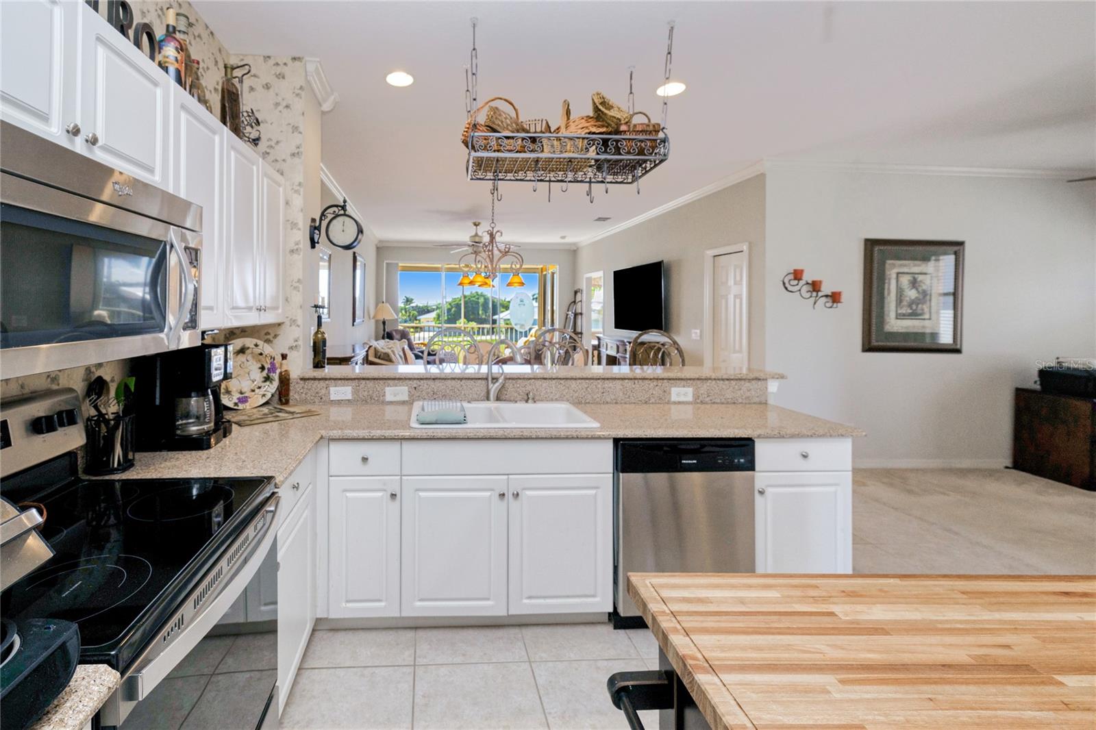 CLIPPER COVE VILLAGE BLDG 18 - Residential