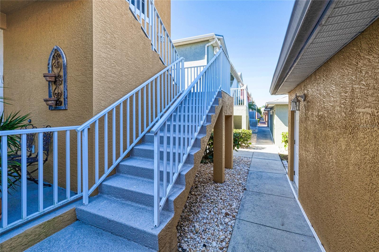 CLIPPER COVE VILLAGE BLDG 18 - Residential