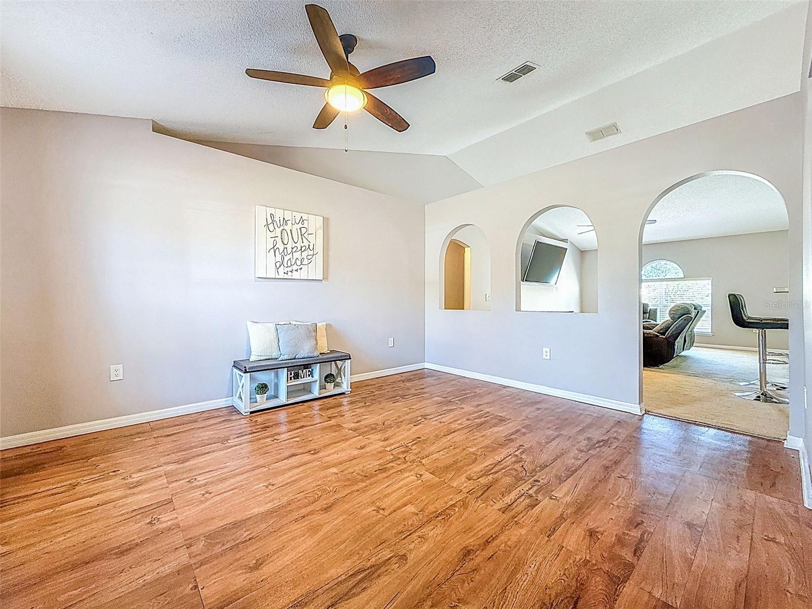 4200 LANDOVER BOULEVARD