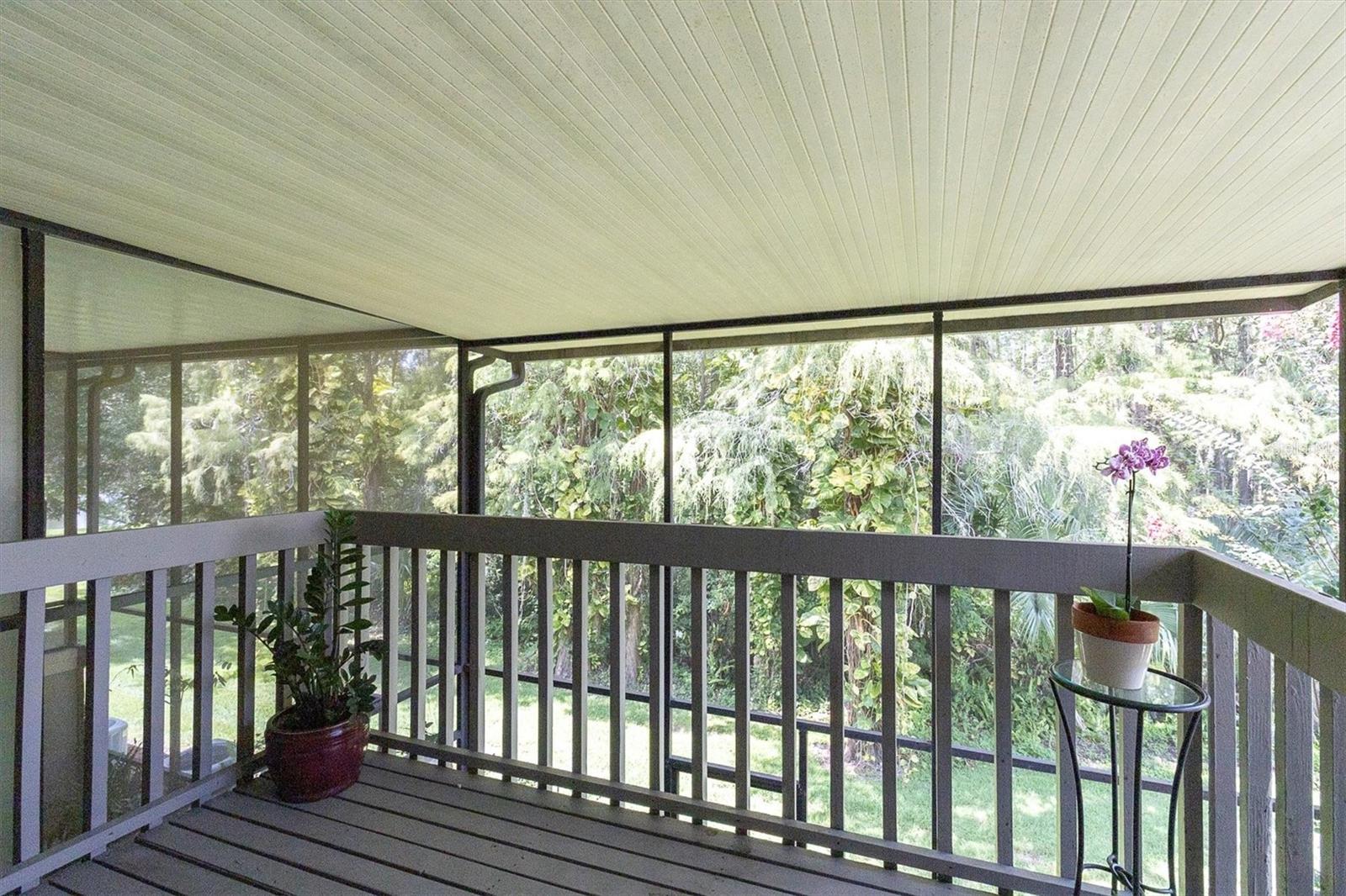 CARROLLWOOD VILLAGE PH III - Residential