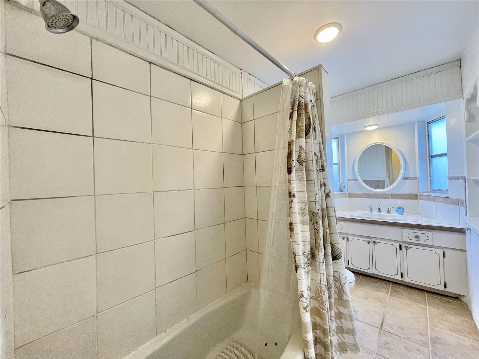 SHERYL MANOR - Residential Lease