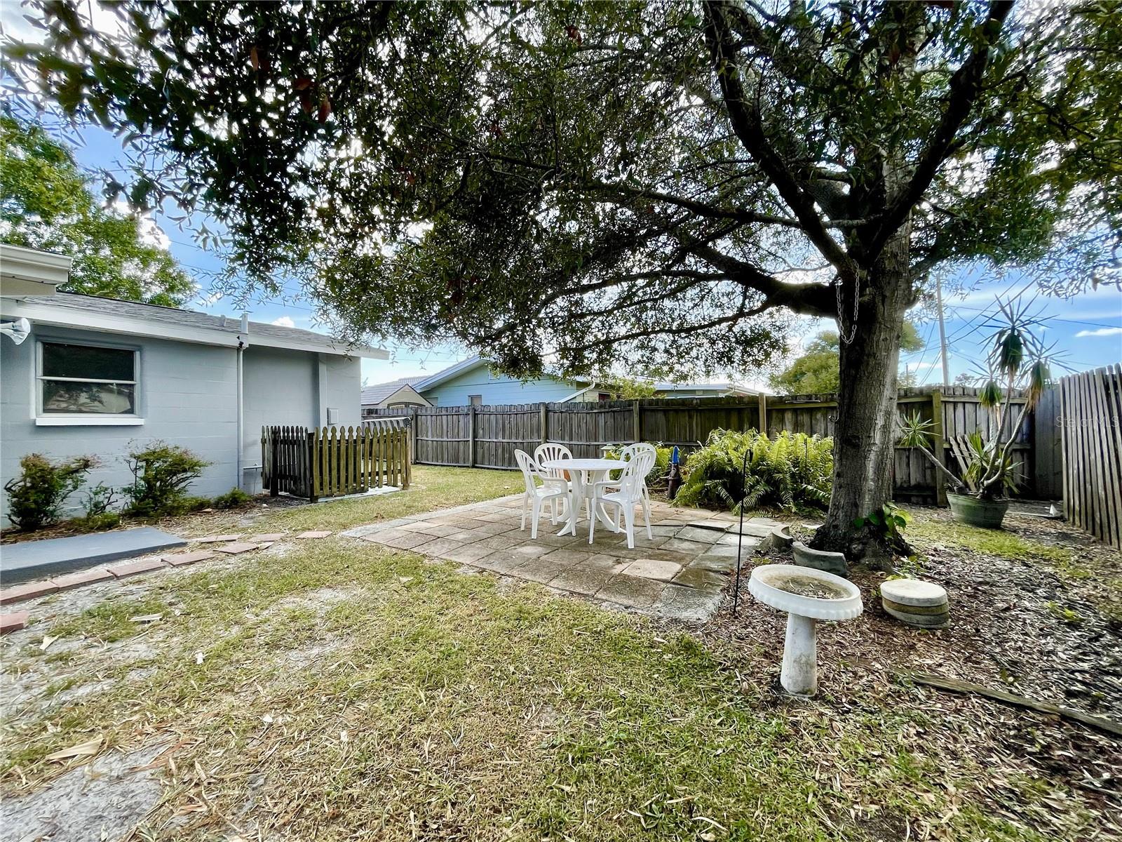 SHERYL MANOR - Residential Lease