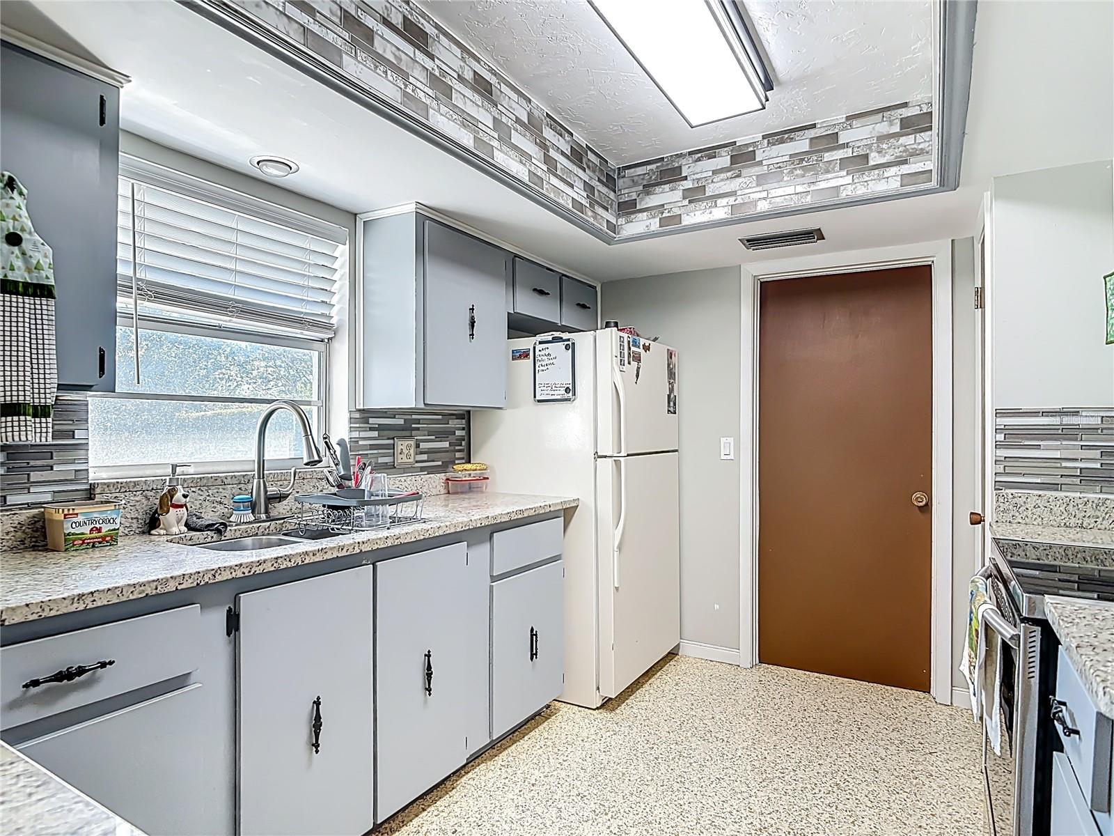 DELTONA LAKES UN 03 - Residential