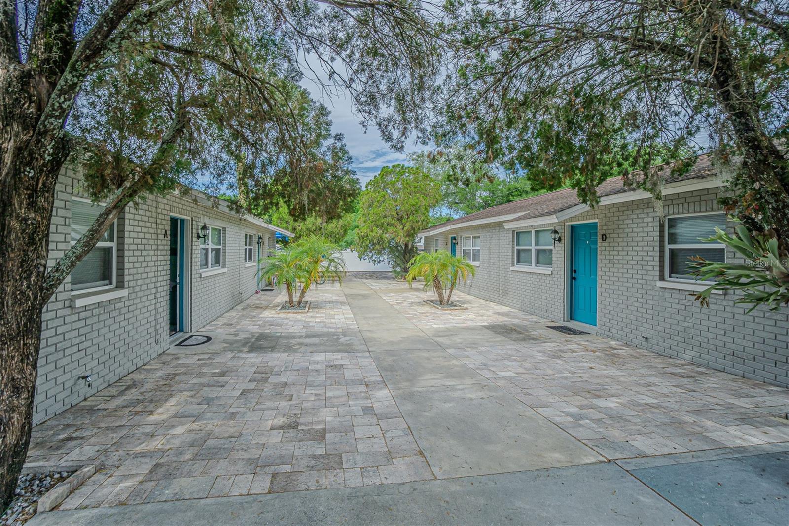 OAKWOOD VILLA - Residential Income