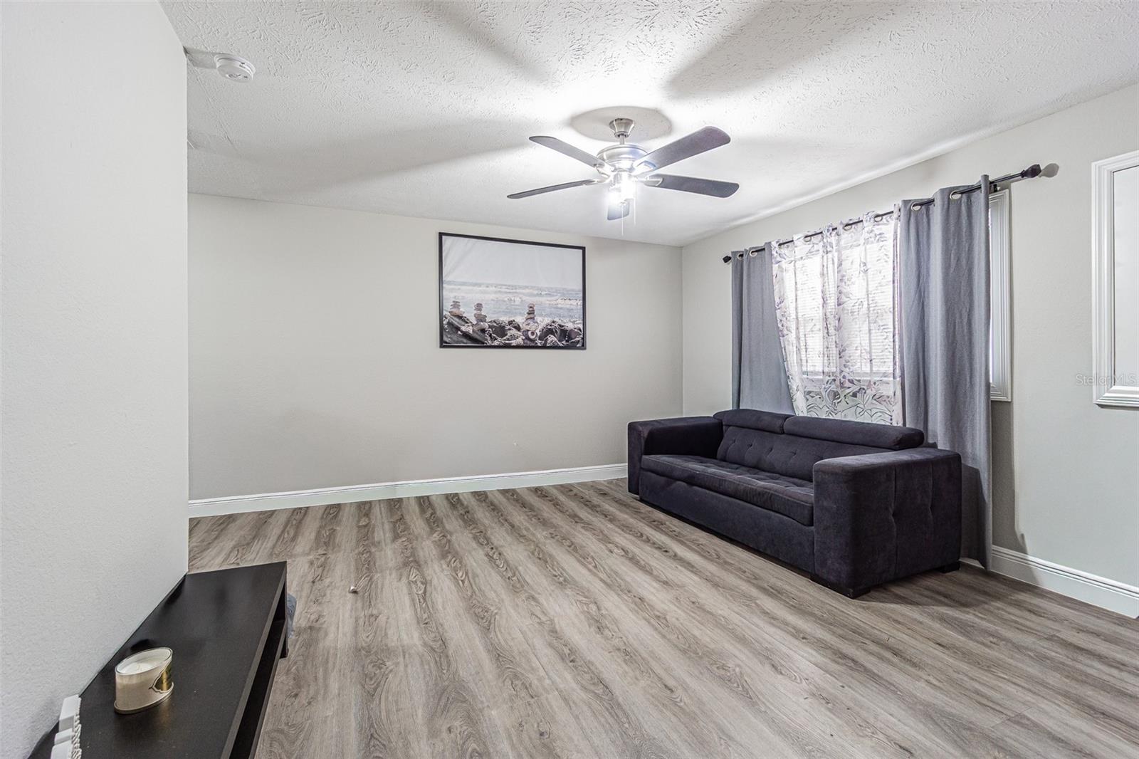 OAKWOOD VILLA - Residential Income