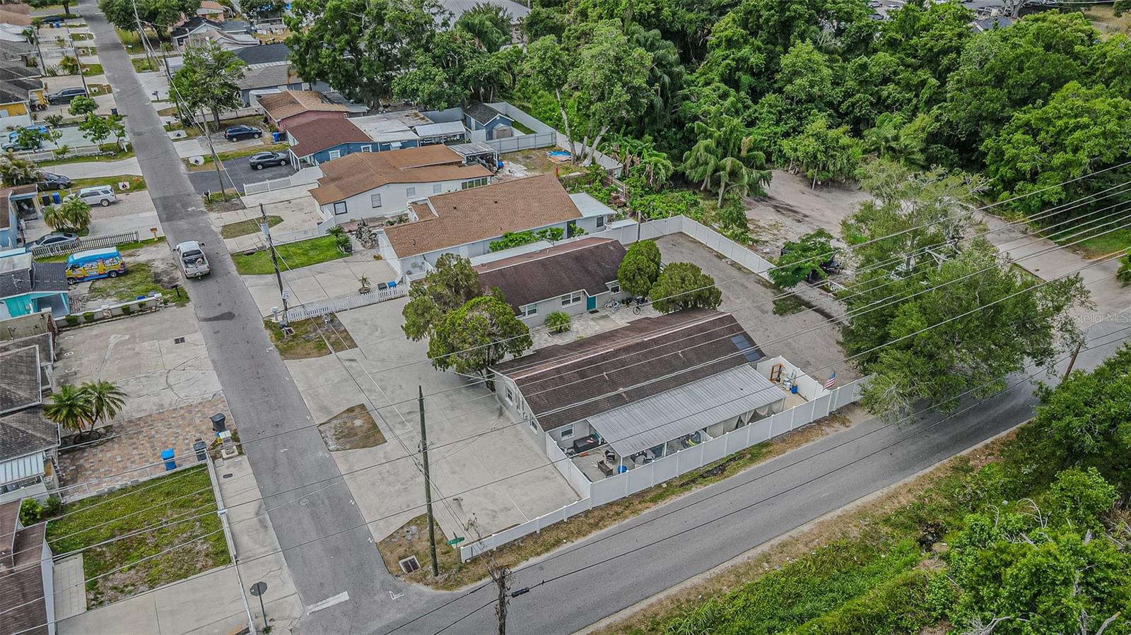 OAKWOOD VILLA - Residential Income