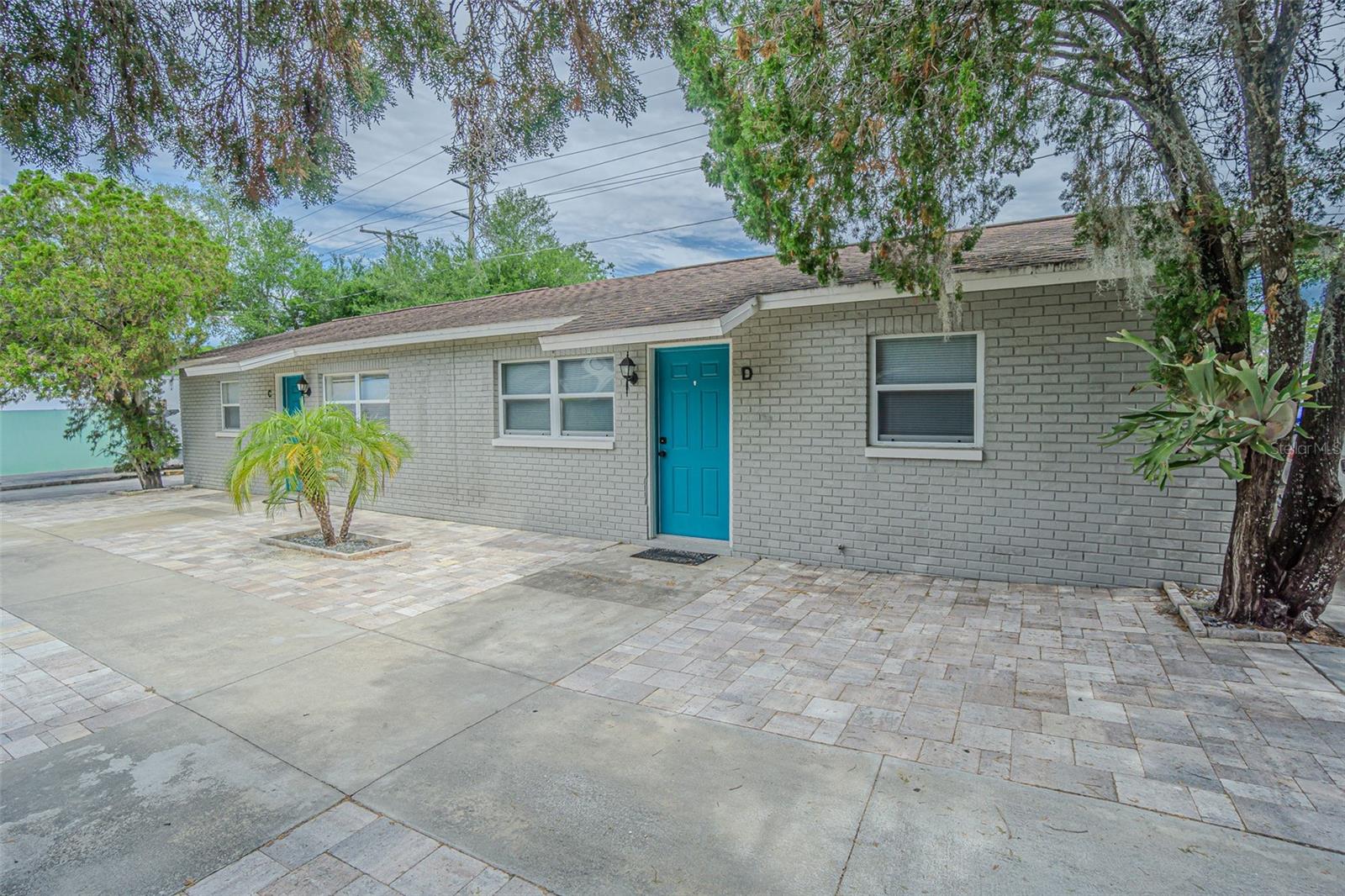 OAKWOOD VILLA - Residential Income