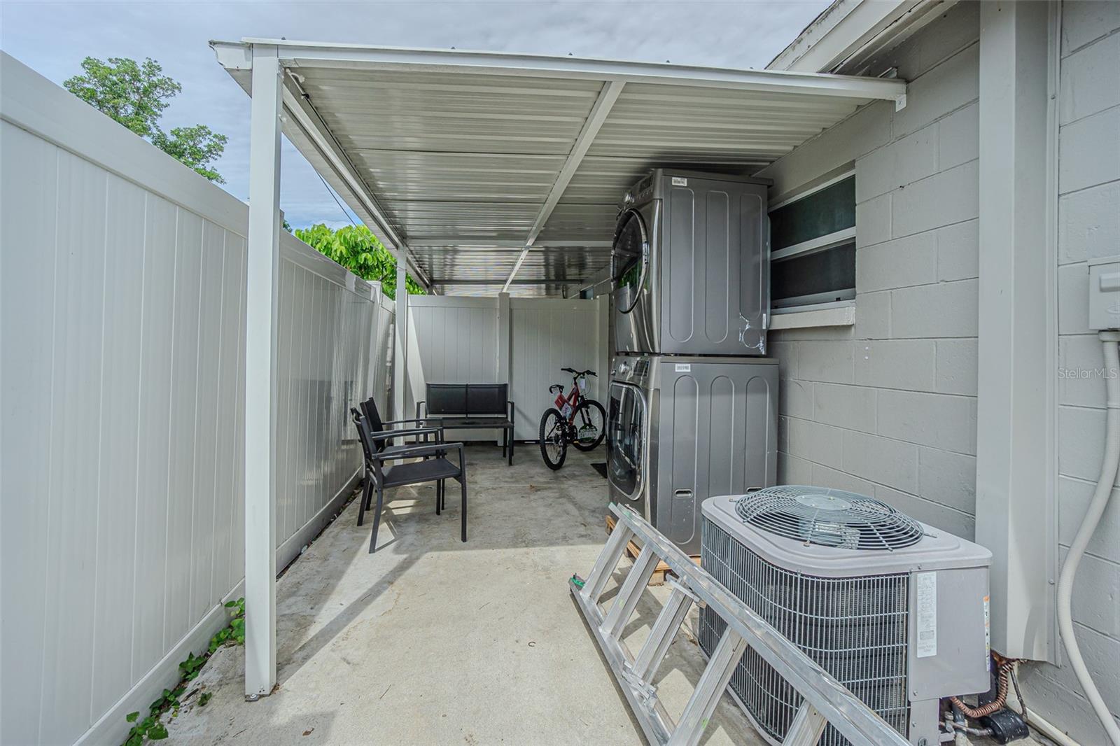 OAKWOOD VILLA - Residential Income