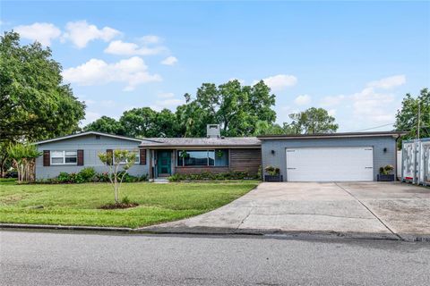 A home in WINTER PARK