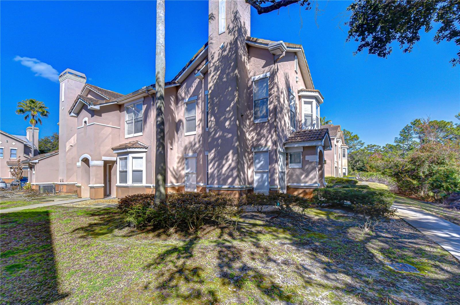 THE VILLAS CONDO - Residential