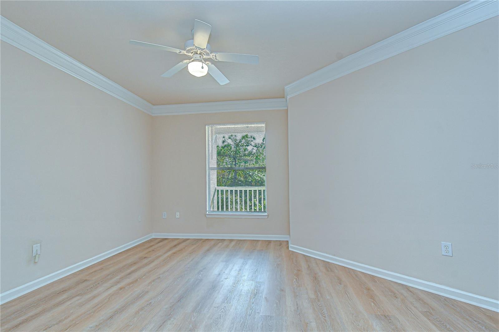 THE VILLAS CONDO - Residential