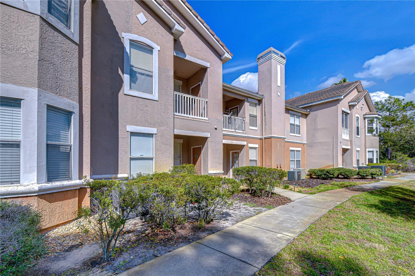 THE VILLAS CONDO - Residential