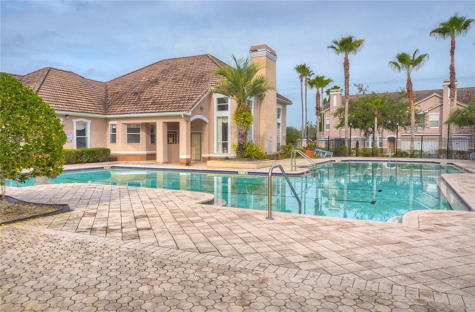 THE VILLAS CONDO - Residential