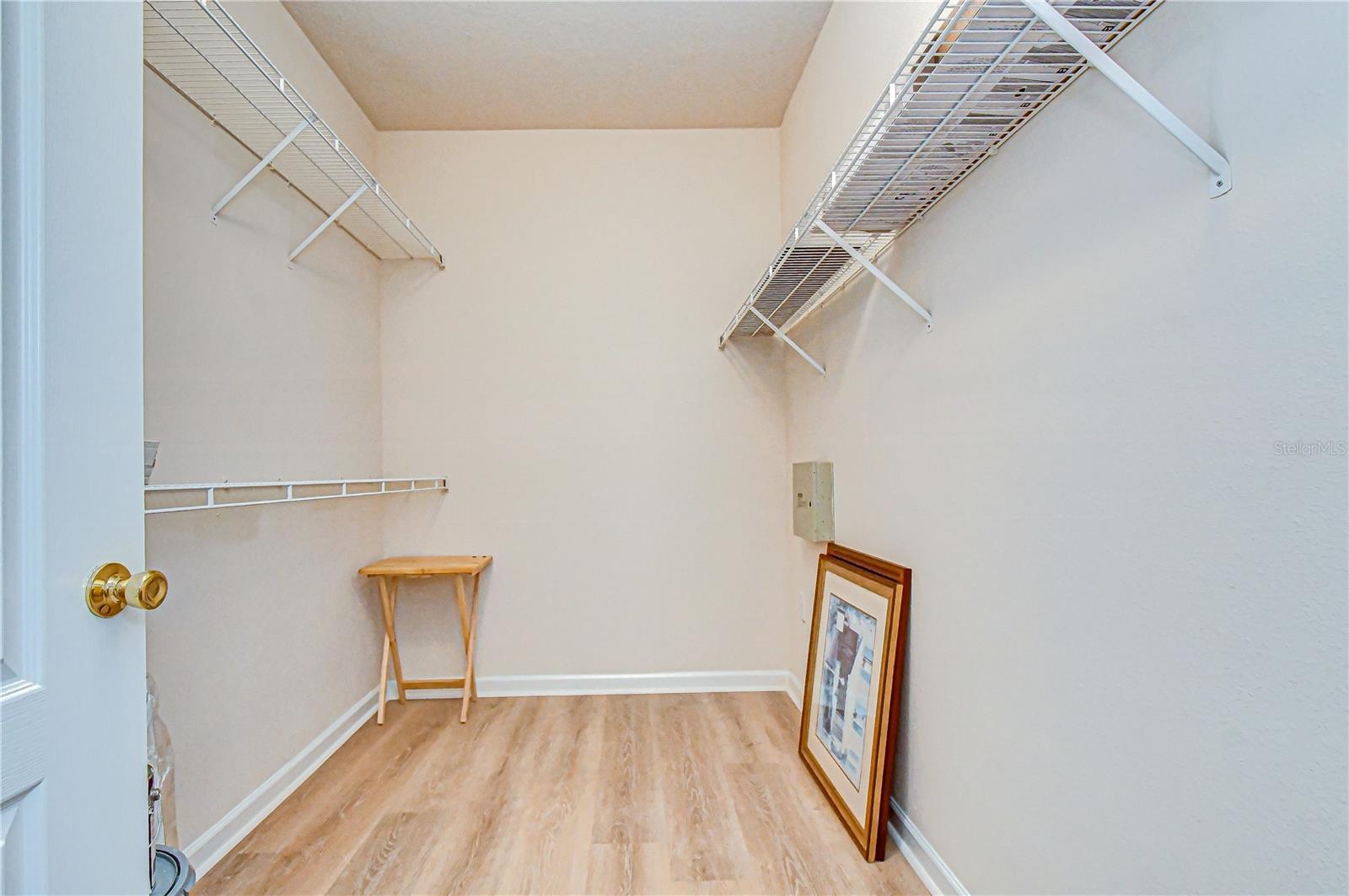 THE VILLAS CONDO - Residential