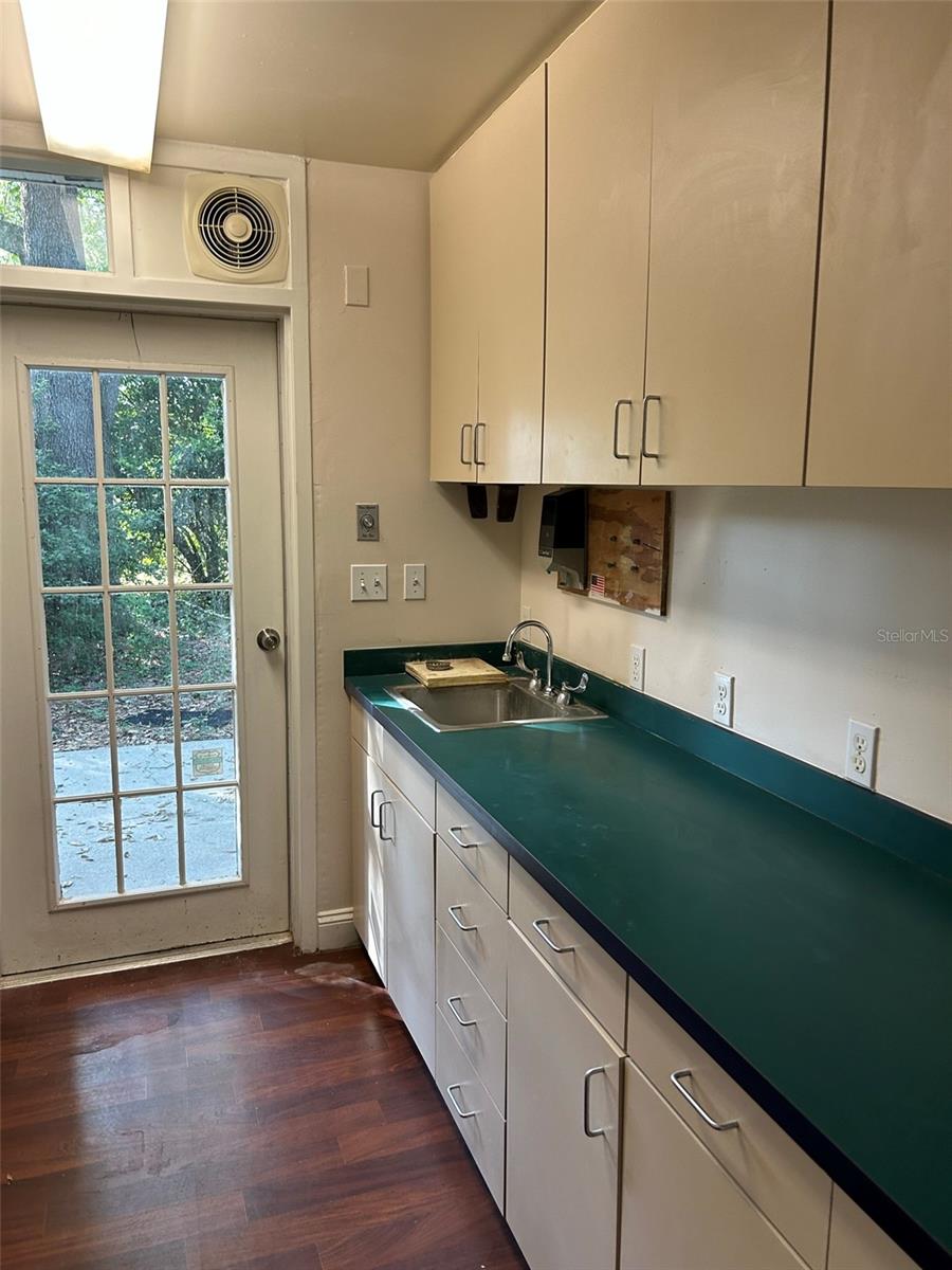 N/A - Commercial Lease