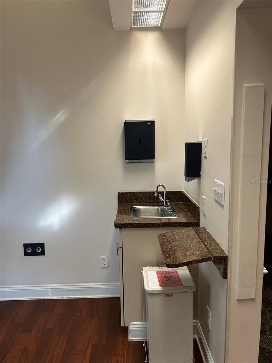 N/A - Commercial Lease