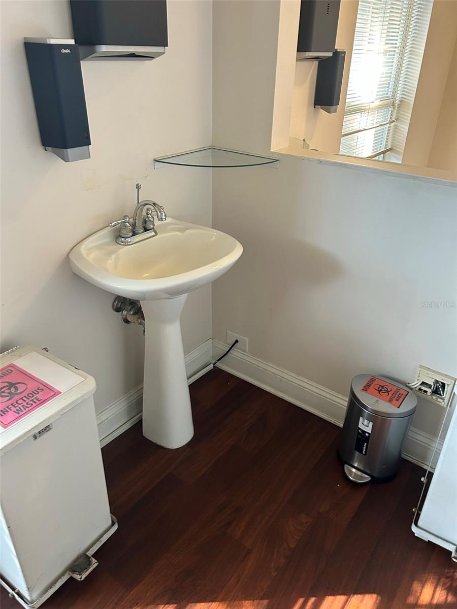 N/A - Commercial Lease