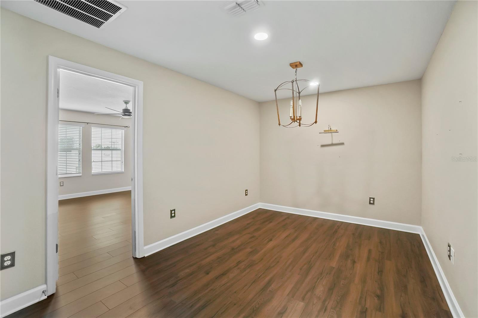 WEST END TWNHMS 2 - Residential Lease