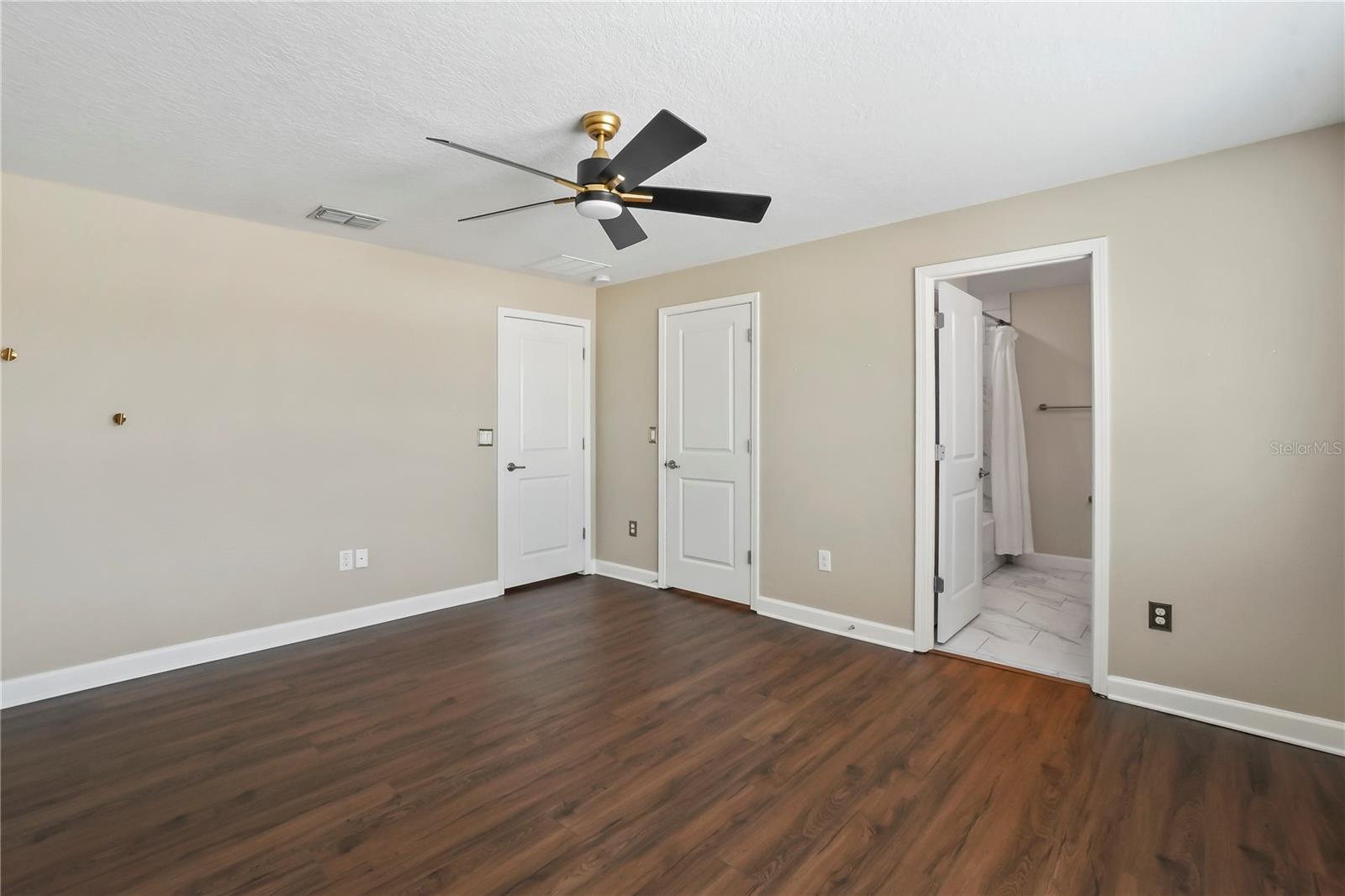 WEST END TWNHMS 2 - Residential Lease