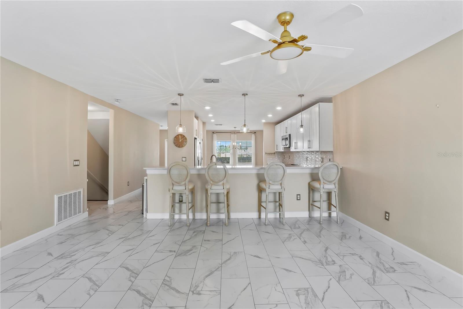 WEST END TWNHMS 2 - Residential Lease