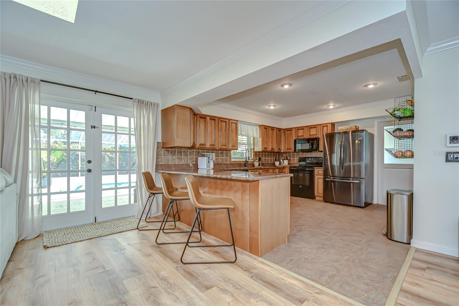 MAGDALENE SHORES ESTATES UN 6 - Residential