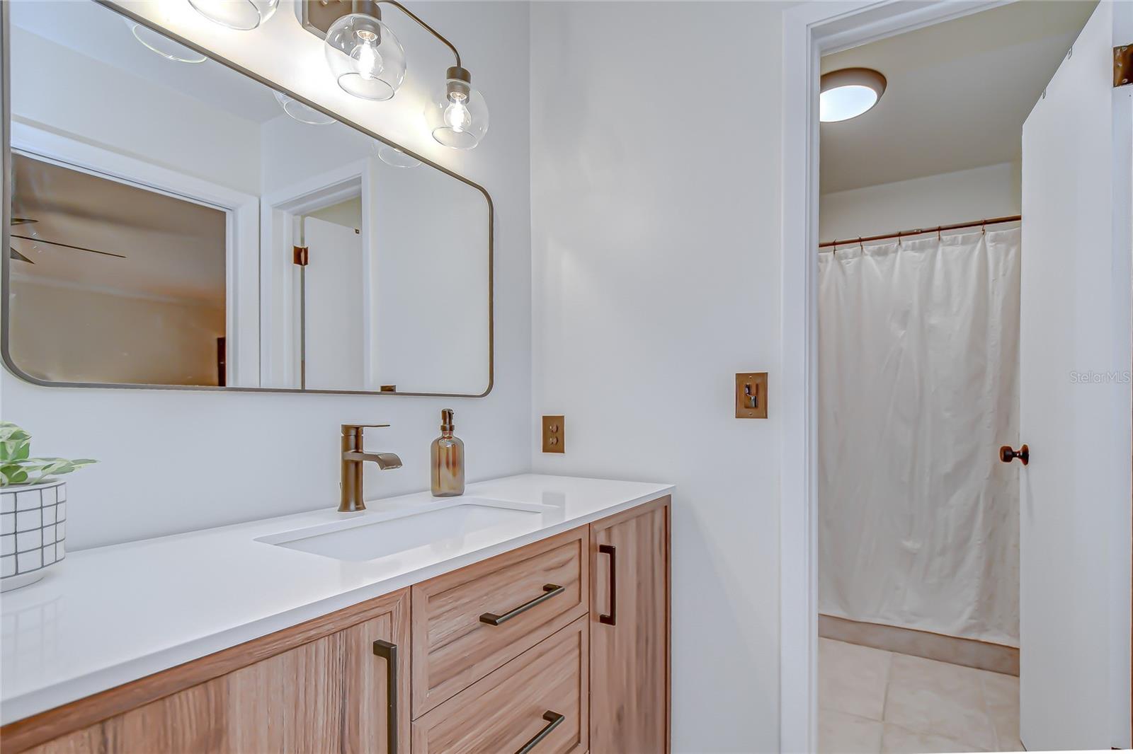 MAGDALENE SHORES ESTATES UN 6 - Residential