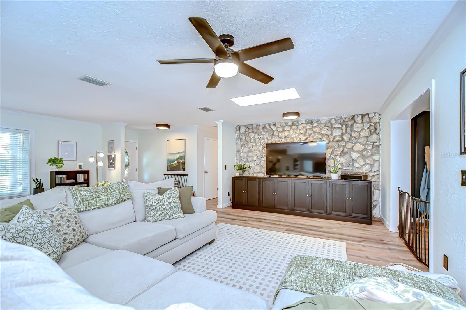 MAGDALENE SHORES ESTATES UN 6 - Residential