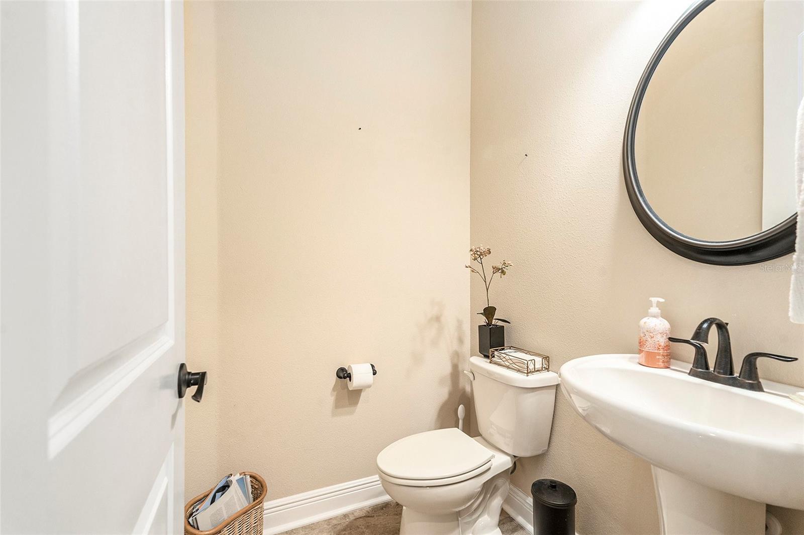 FISHHAWK RANCH WEST PH 3A - Residential Lease